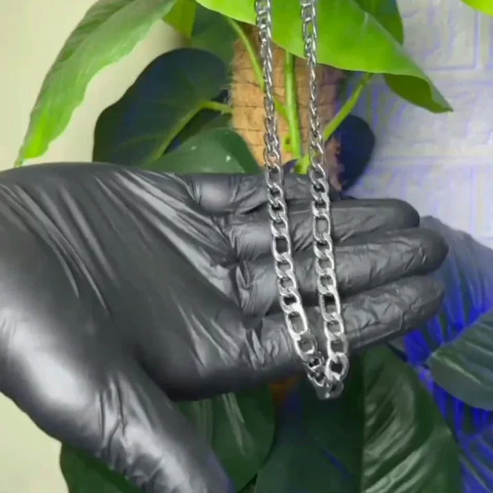 PERIMIUM STAINLESS STEEL CHAIN WITH GIFT BOX